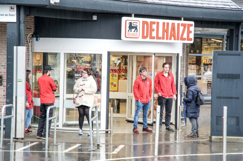 Nearly 100 Delhaize supermarkets closed as staff spontaneously strike