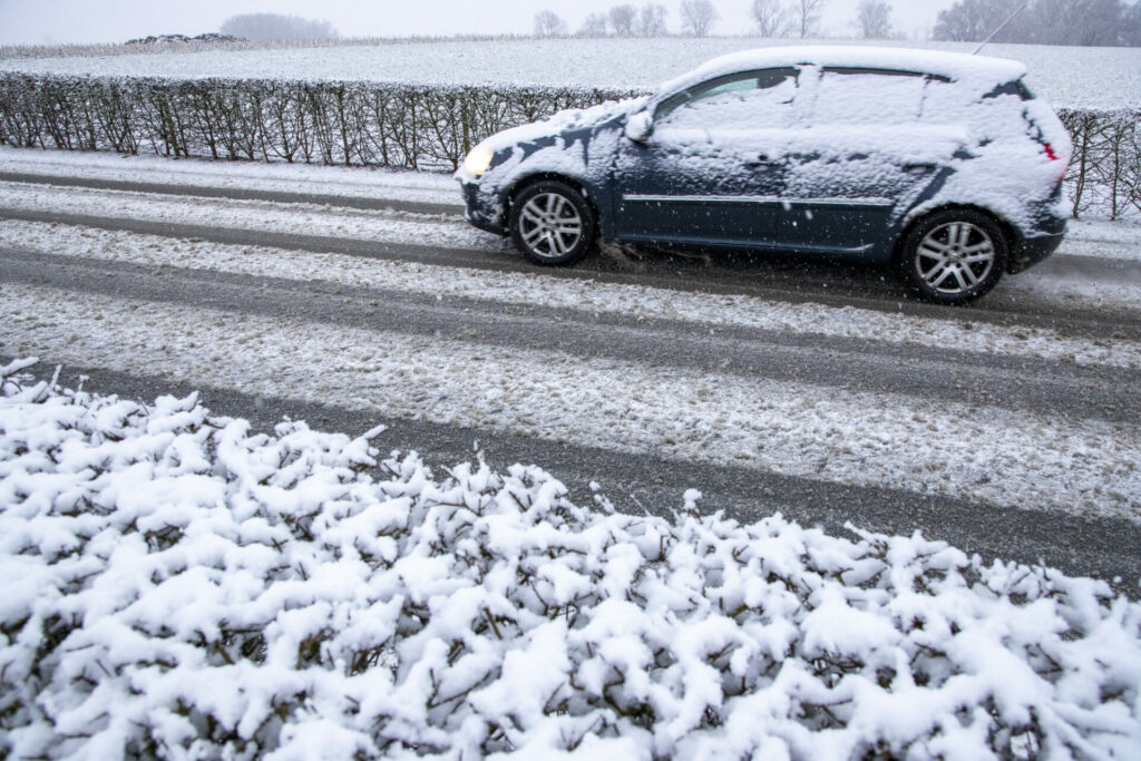'Danger for pedestrians and cyclists': Code yellow issued for slipperiness