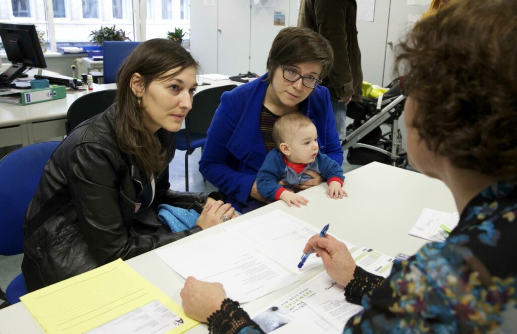 Italy: Government tells Milan to end recognition of same-sex parents