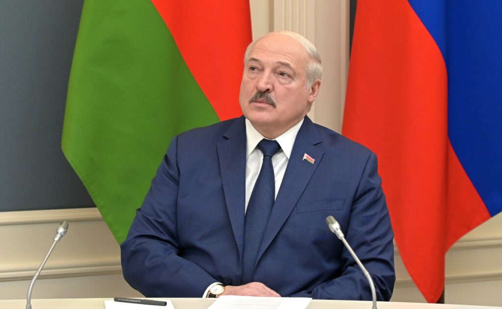 Lukashenko ready to accept Russian strategic nukes in Belarus