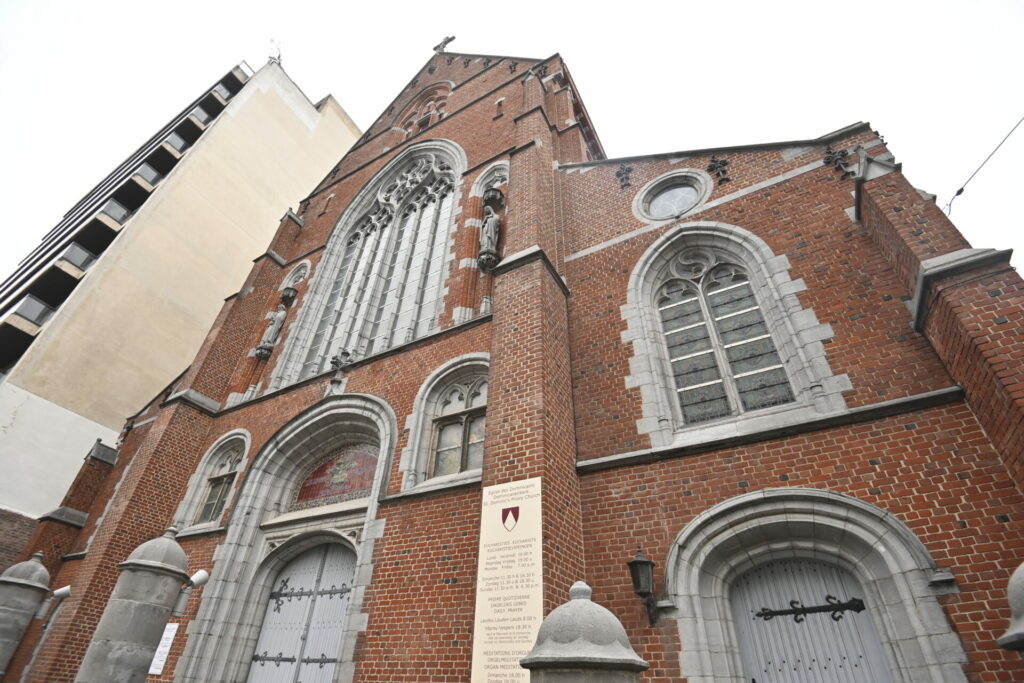 Climbing hall and housing: How Brussels repurposes abandoned churches