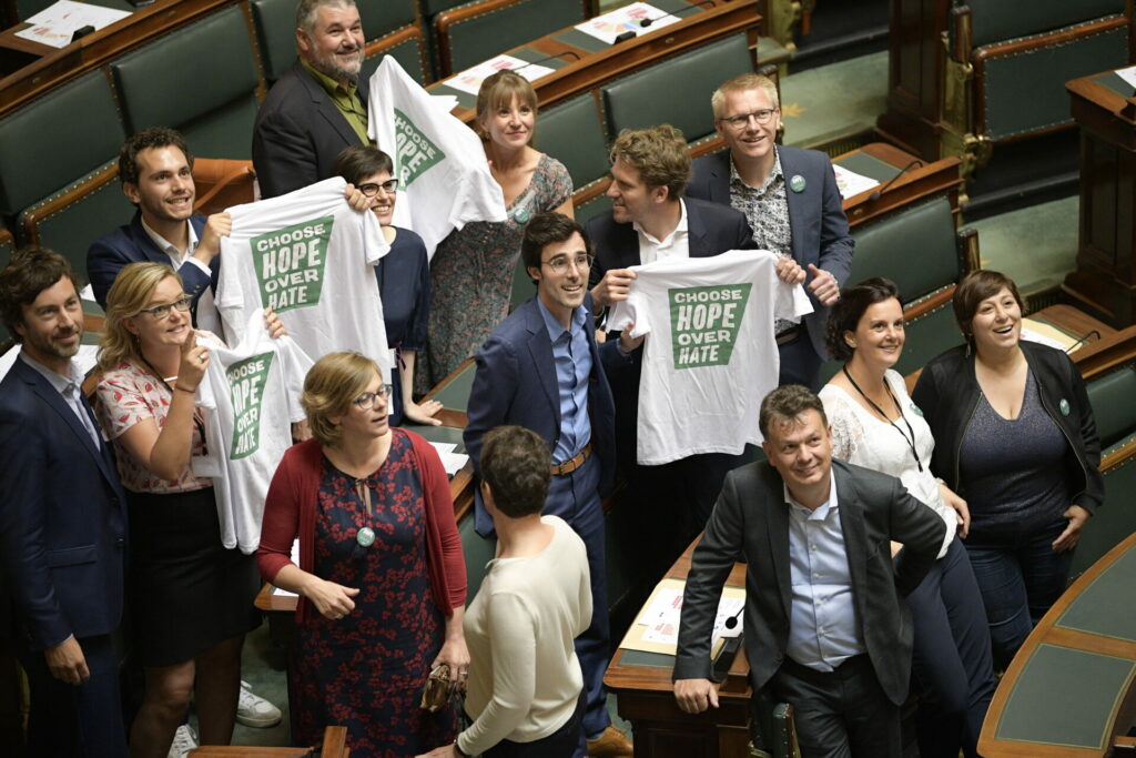 Green parties call for MPs to receive more 'sober' salaries