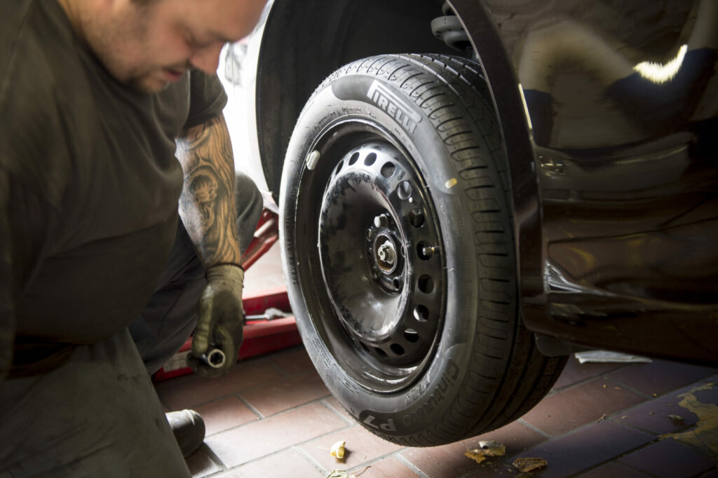 Motorists asked to switch from winter to summer tyres