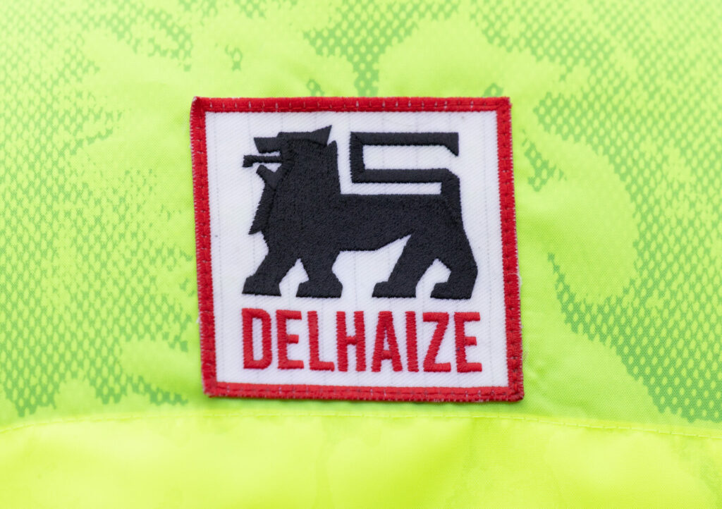 Delhaize struggles to keep stores open on Easter weekend