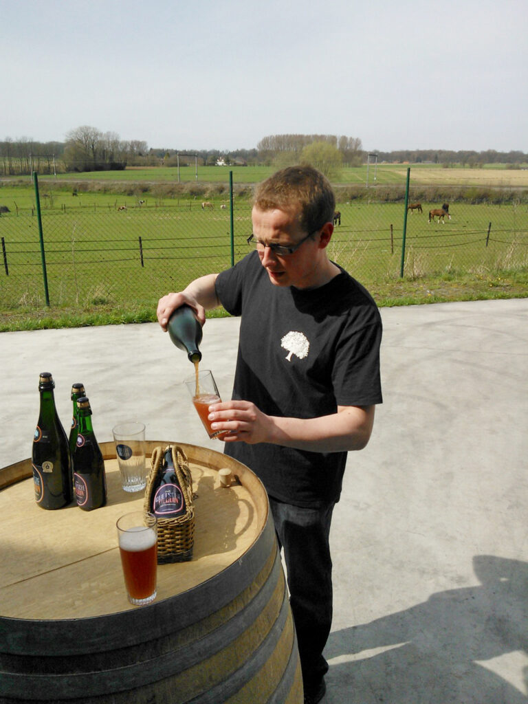 Walloon Brabant brewer showcases English beers at festival in Bierghes