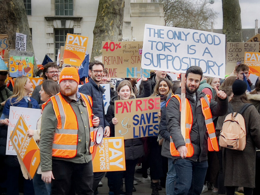 Junior doctors in the UK start four-day strike