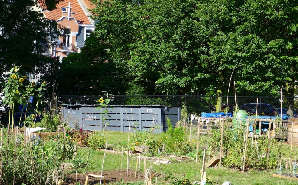 First of seven neighbourhood composts opened in Brussels