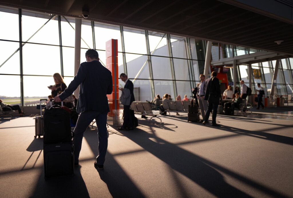 Brussels Airport urges people to use public transport, parking spaces full