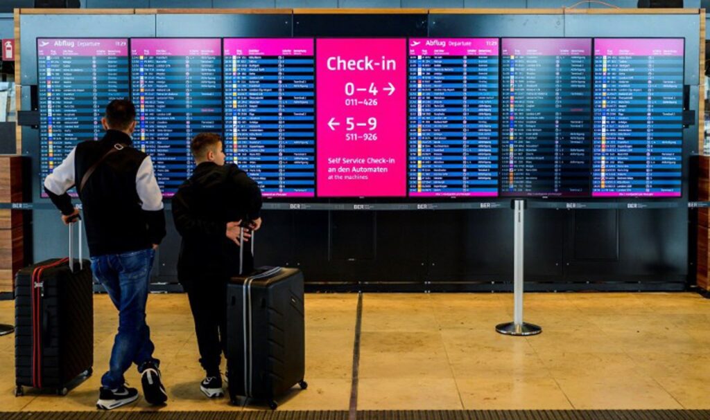 Germany: Call for strike on Monday by Berlin airport security staff