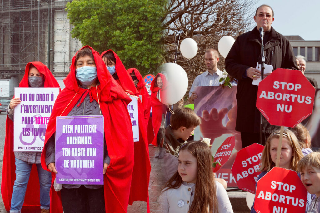 Abortion rights: Government takes first step towards consensus