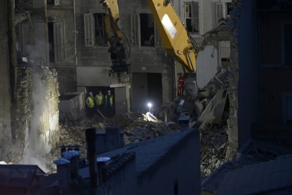 Marseille collapsed building: Four bodies found, others unaccounted for