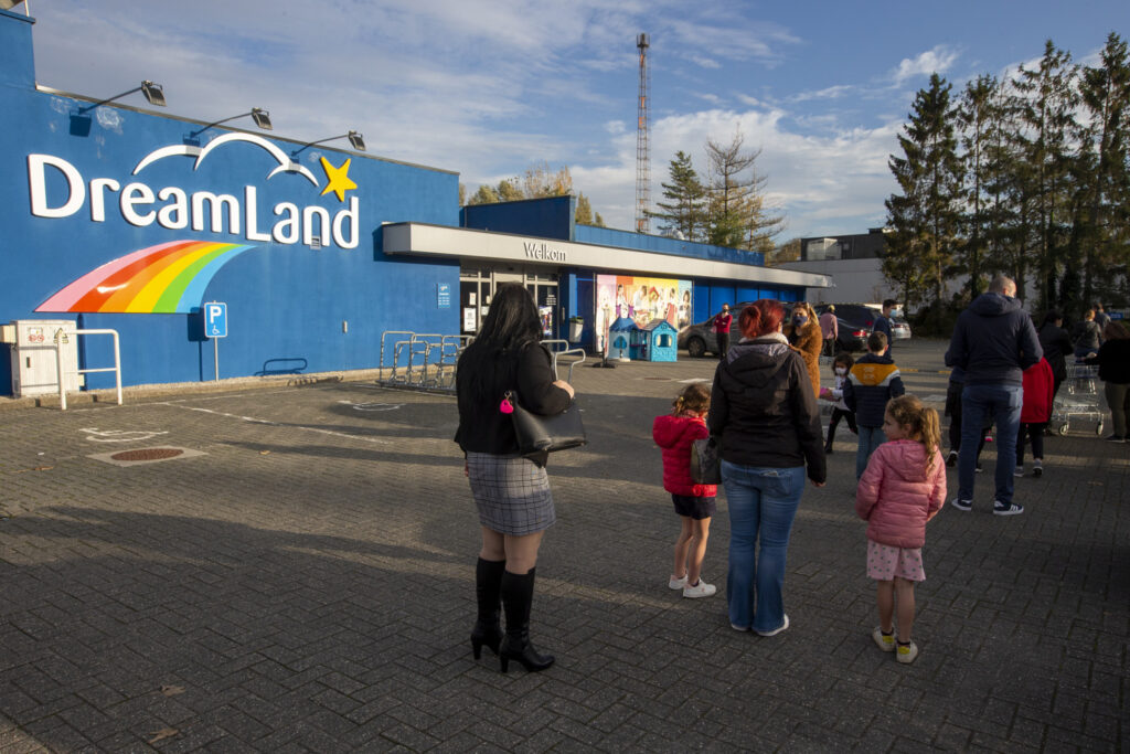 Colruyt cuts up to 192 jobs at Dreamland and Dreambaby