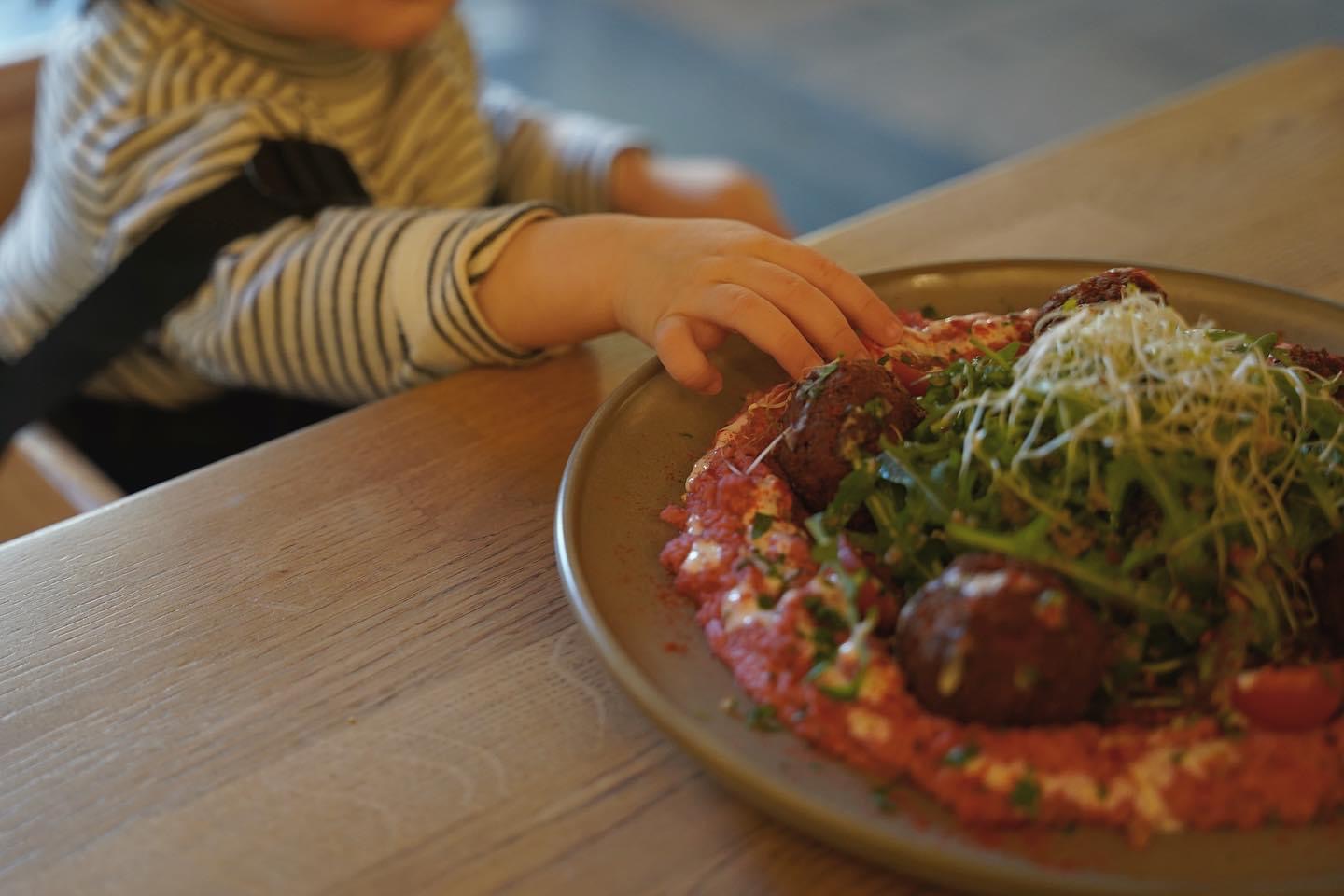 Châtelain has a new hotspot for “early birds and nighthawks”