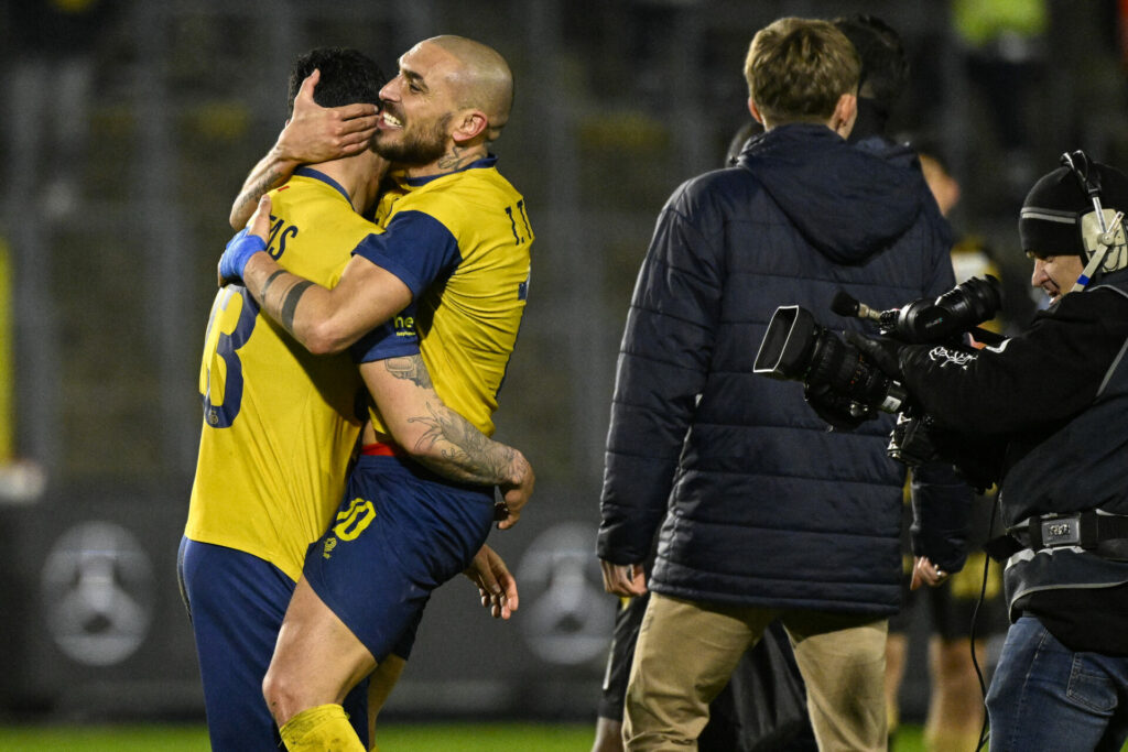 Union Saint-Gilloise leave it late to beat Sint-Truiden 2-1