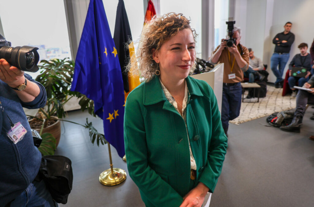 Resignation of Belgian Gender Equality Secretary due to 'double standard'