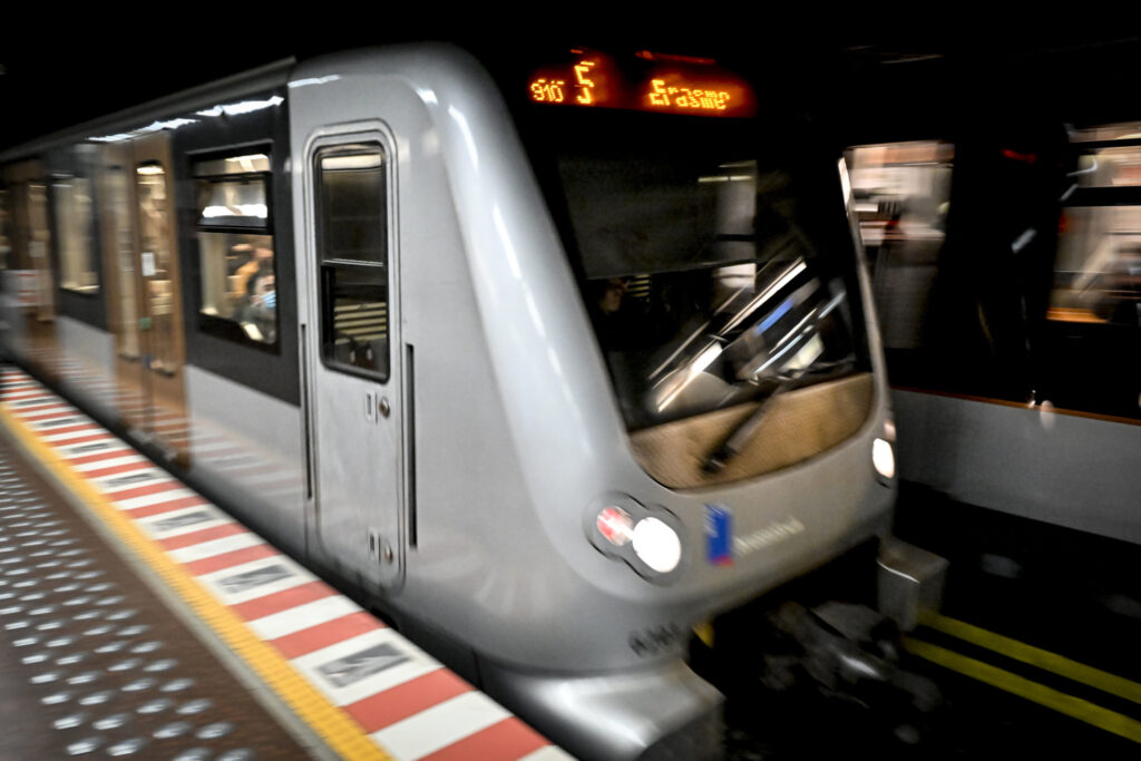 Brussels Metro lines 1 and 5 resume after disruptions