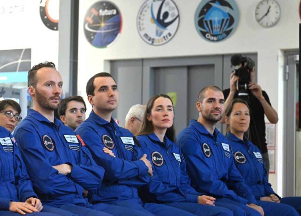 Raphaël Liégeois "enthusiastic" after a month of learning to be an astronaut