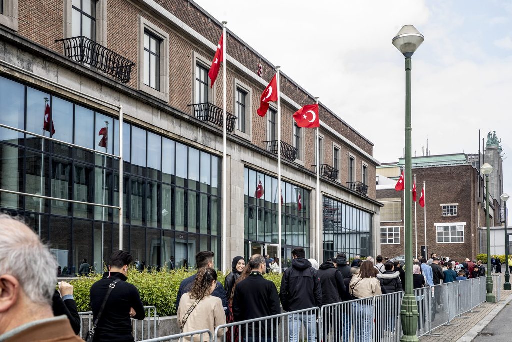 Stabbing at Heysel polling station for Turkish elections