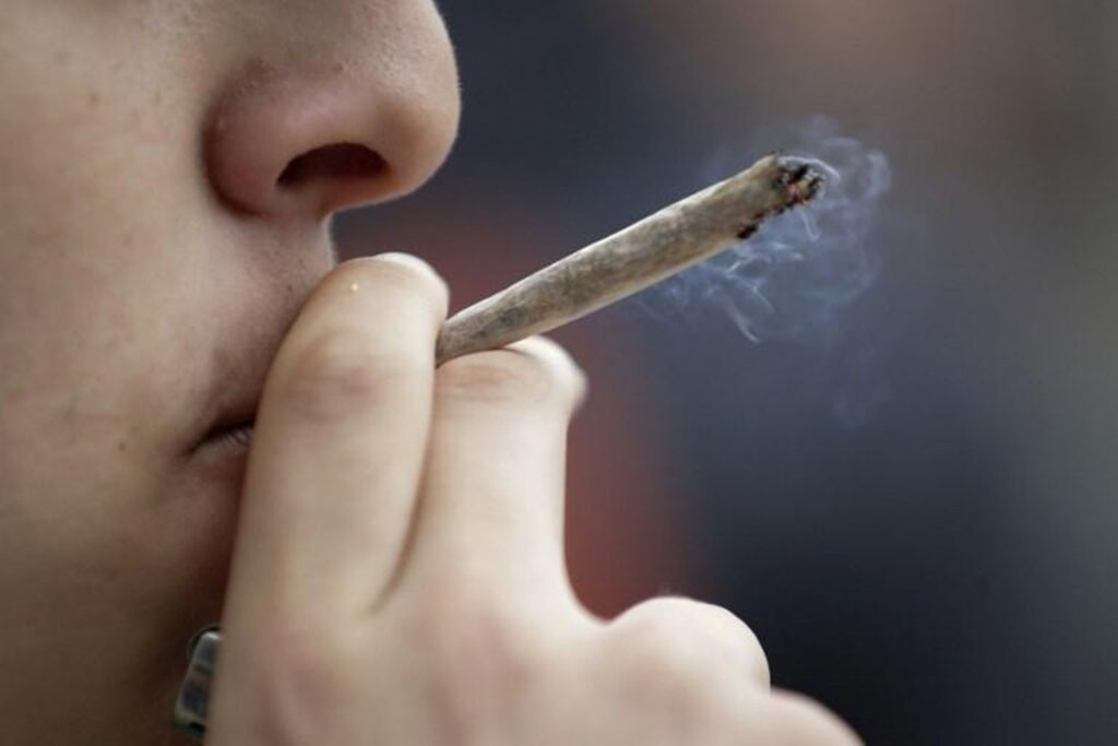 Schizophrenia in young men often due to 'problematic' cannabis use
