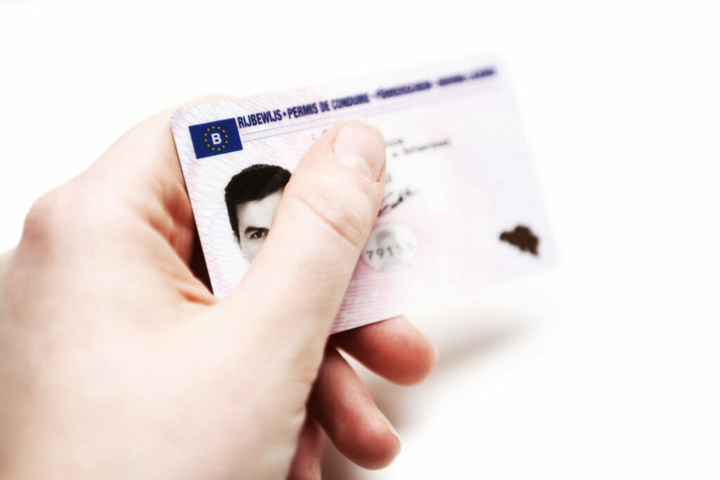 Many drivers at risk of heavy fines for not renewing licences in time