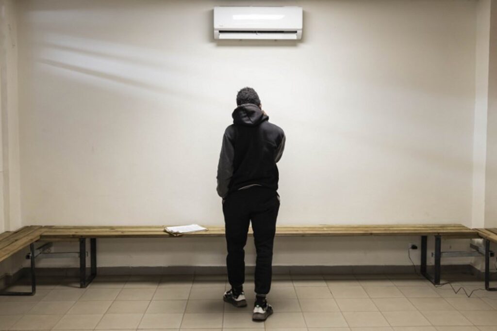 Undocumented migrant population in the EU increased by 59% last year