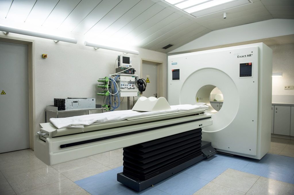 Belgian hospitals still overcharge despite ban on supplements for scans