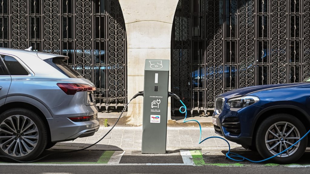 Brussels to introduce 'rotation charge' at electric car charging stations