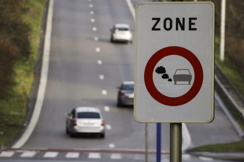 'Let's be realistic': Socialists push to delay Brussels' stricter Low Emission Zone