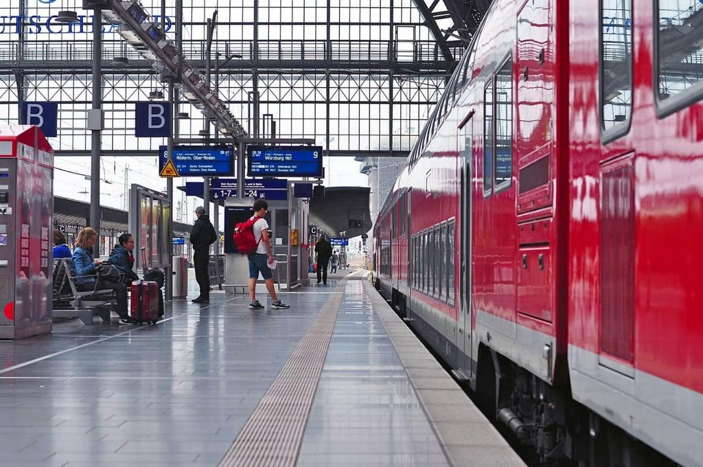 EU offers 900 Interrail passes to 18-year-old Belgians