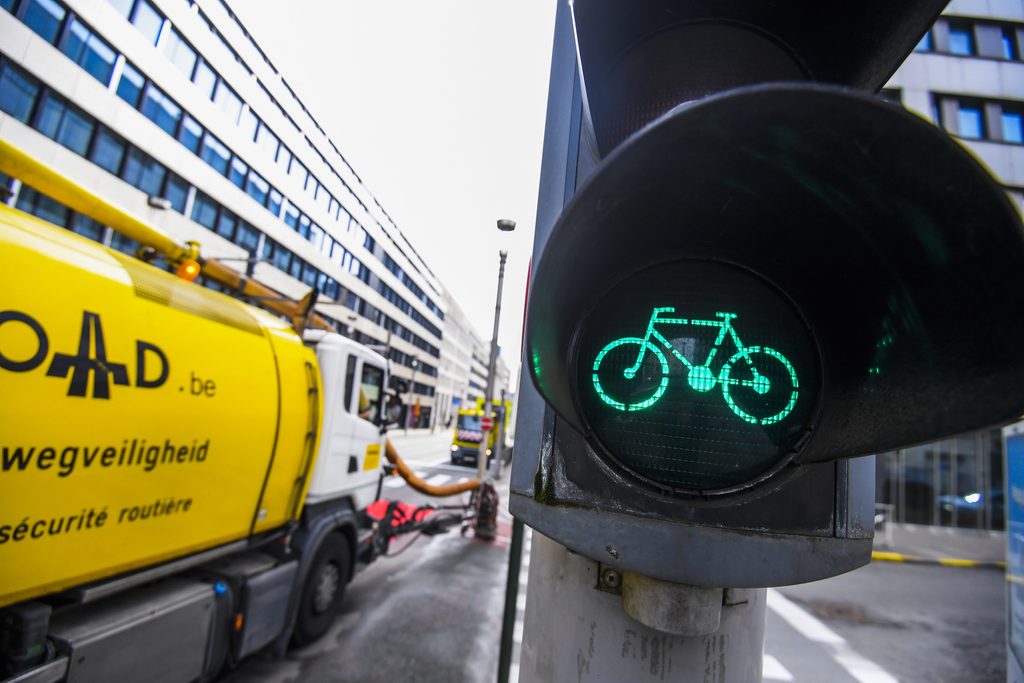 European Parliament calls for making 2024 the 'Year of Cycling'