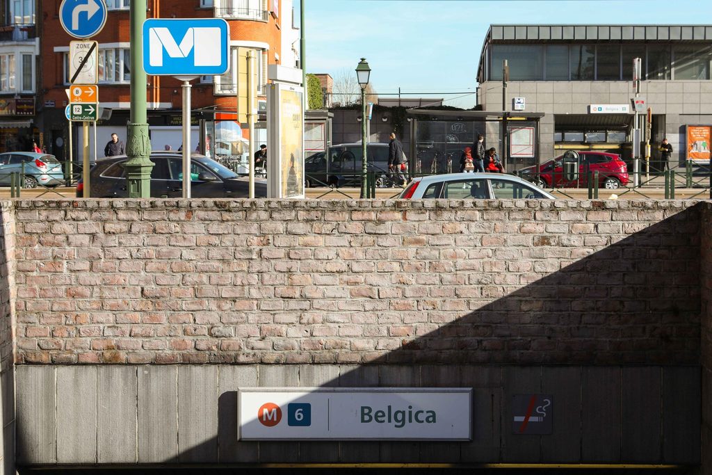 Two injured in metro train fire at Belgica station