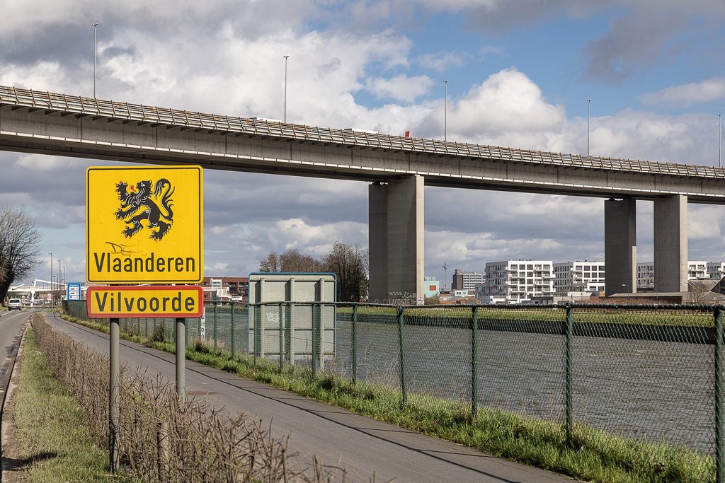 Two Vilvoorde riot suspects released, two in detention