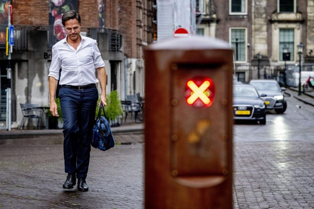 Netherlands: Immigration policy brings down coalition government