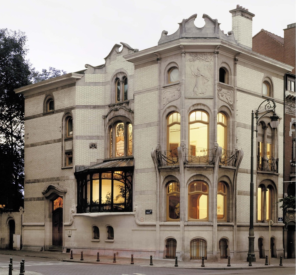 Art Nouveau splendour: Lessons from Maison Hannon