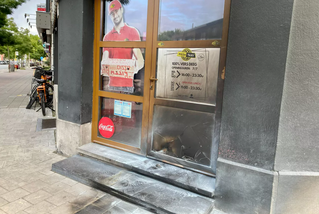 Explosion at pizzeria in Antwerp district of Berchem