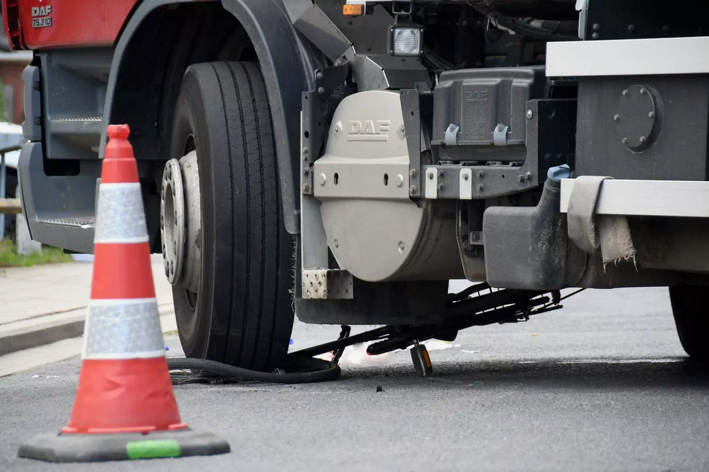 Number of blind spot accidents up 35% last year