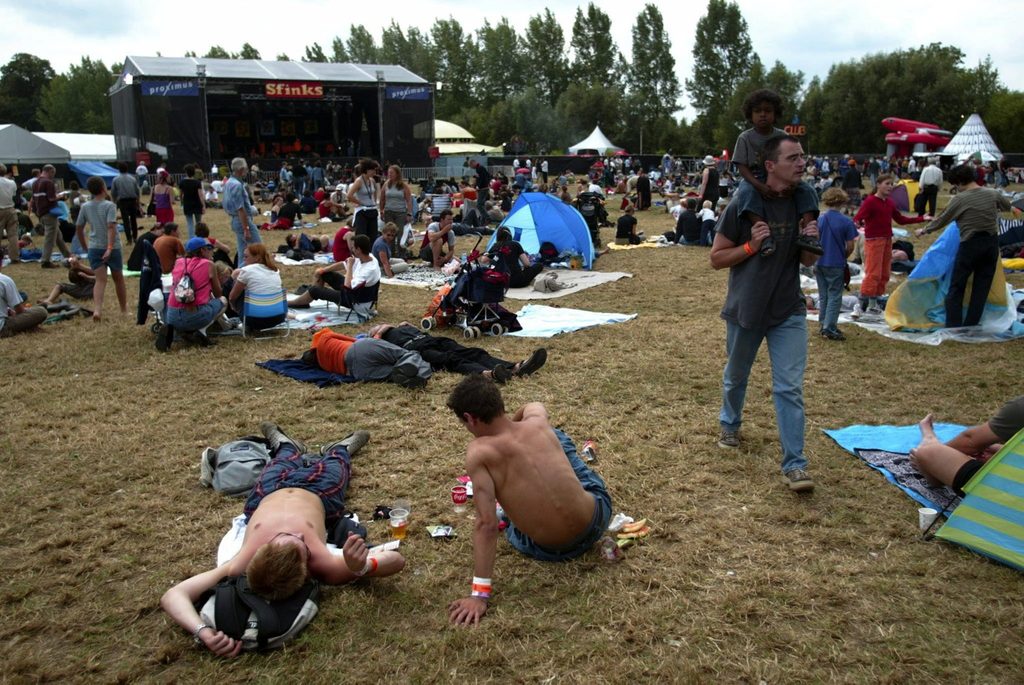 Sfinks Mixed kicks off, powered by world's largest mobile solar panel installation