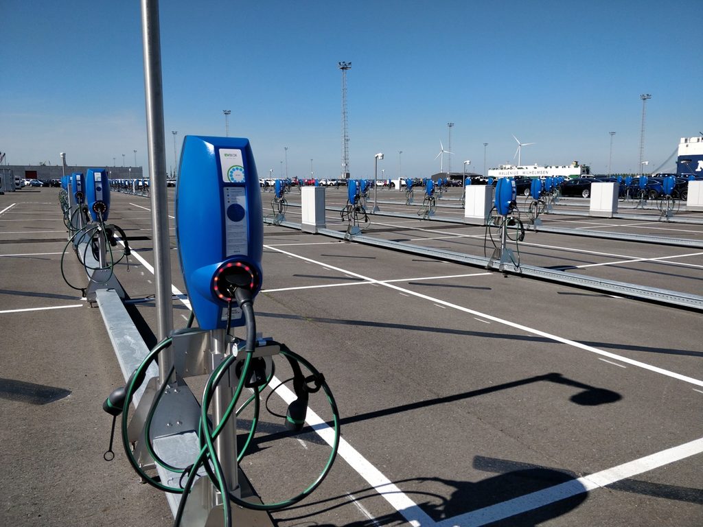 Flanders has over 25,000 charging stations for electric vehicles