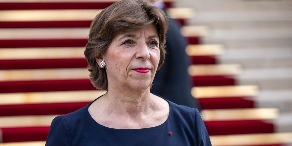 France begins evacuating its nationals from Niger