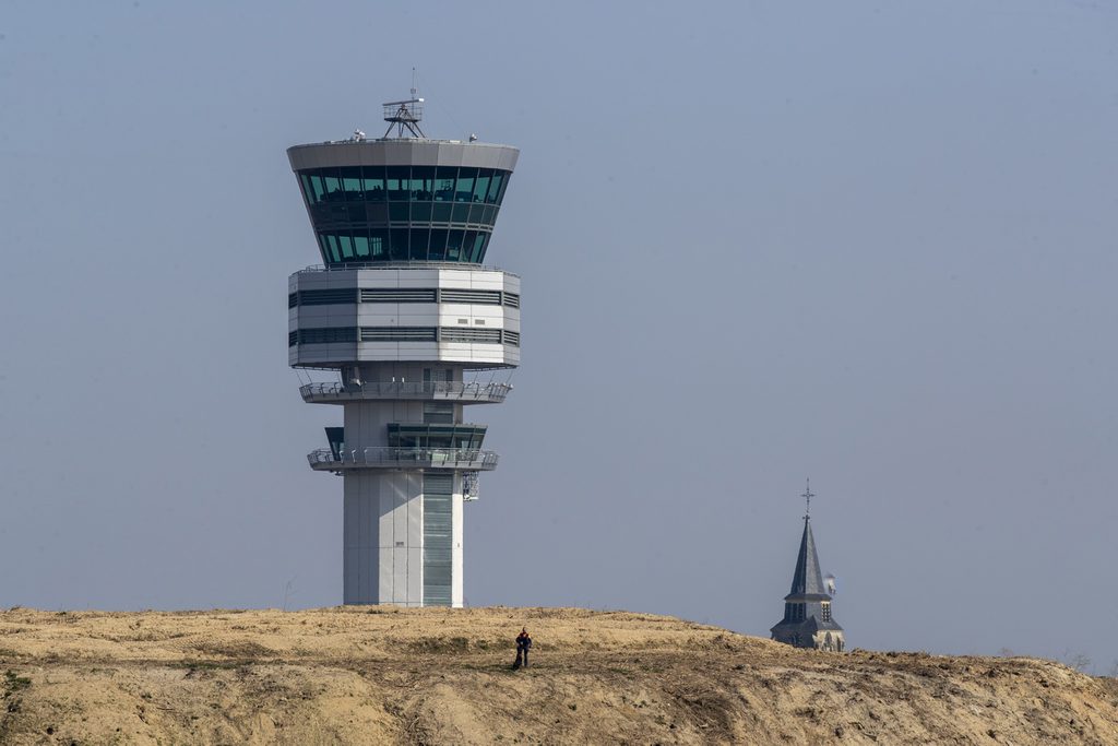 Belgian air control too expensive, State called upon to compensate