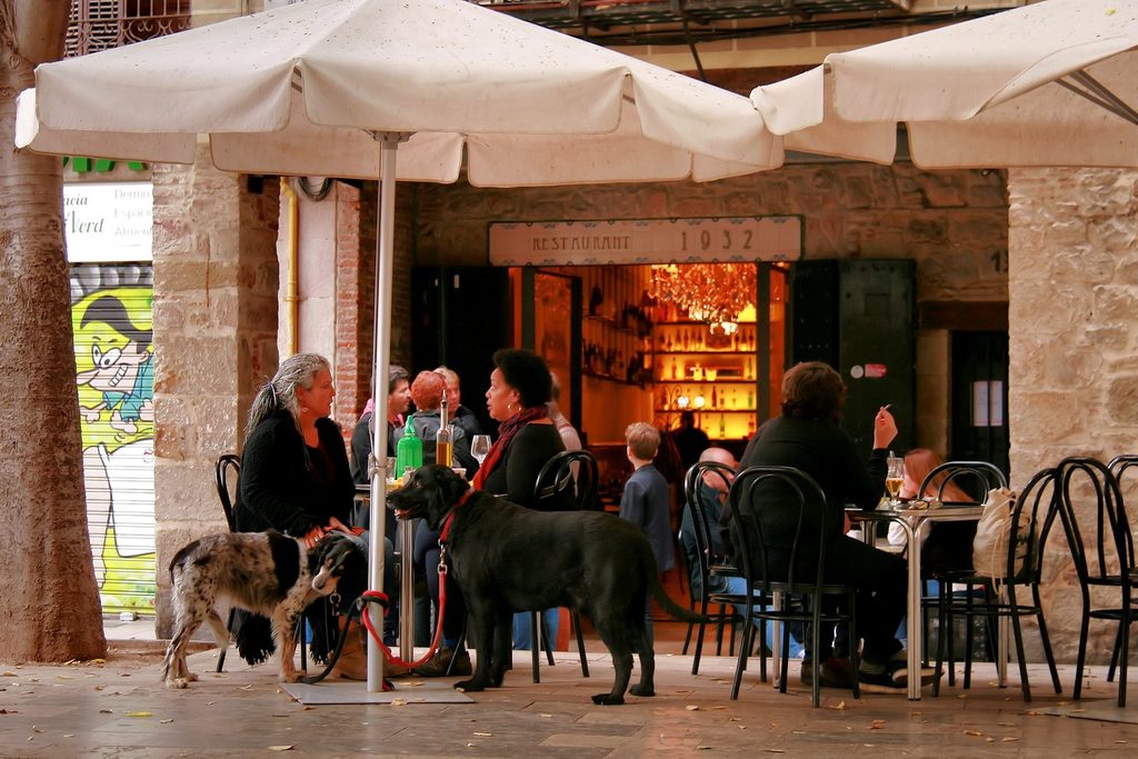 Europe's hospitality sector divided after Barcelona restaurants turn away solo diners