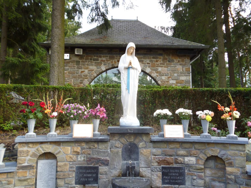 At least 20,000 pilgrims visit the Banneux Shrine on Assumption Day