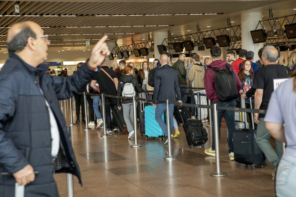 Northern Irish airports demand return of duty-free shopping amid Brexit limbo