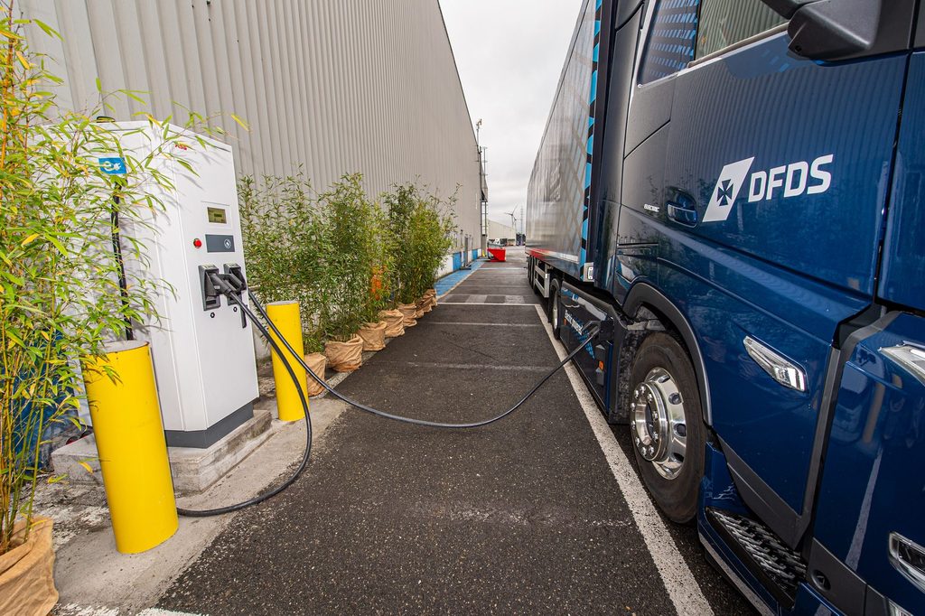 Flanders to subsidise 1,200 charging points for e-trucks