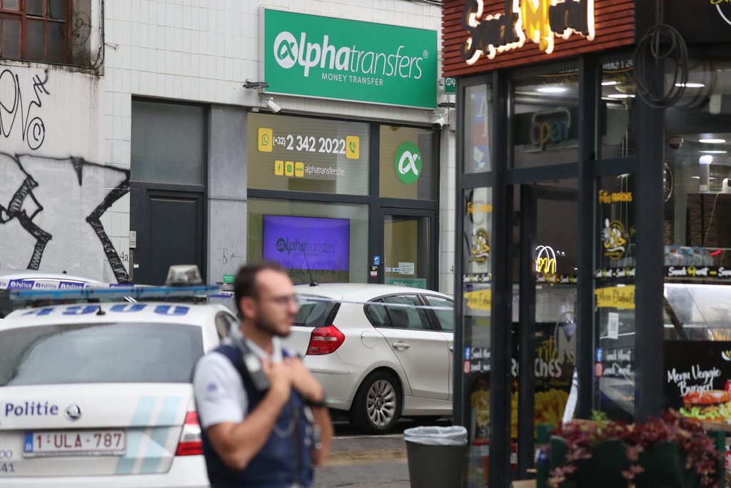 Man surrenders after hostage situation in Saint-Gilles