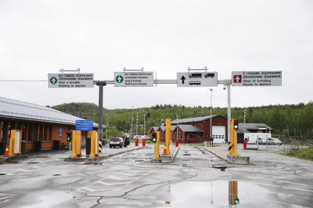 Norway closes its border to vehicles registered in Russia
