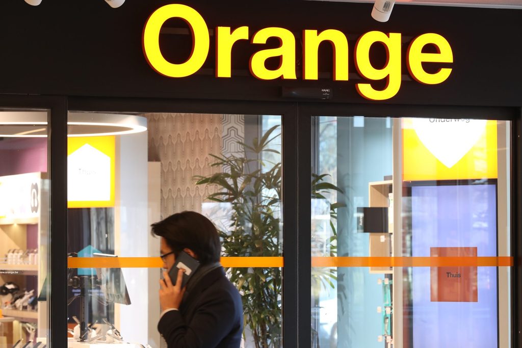 'Belgium's high telecom prices will go down', says Deputy PM