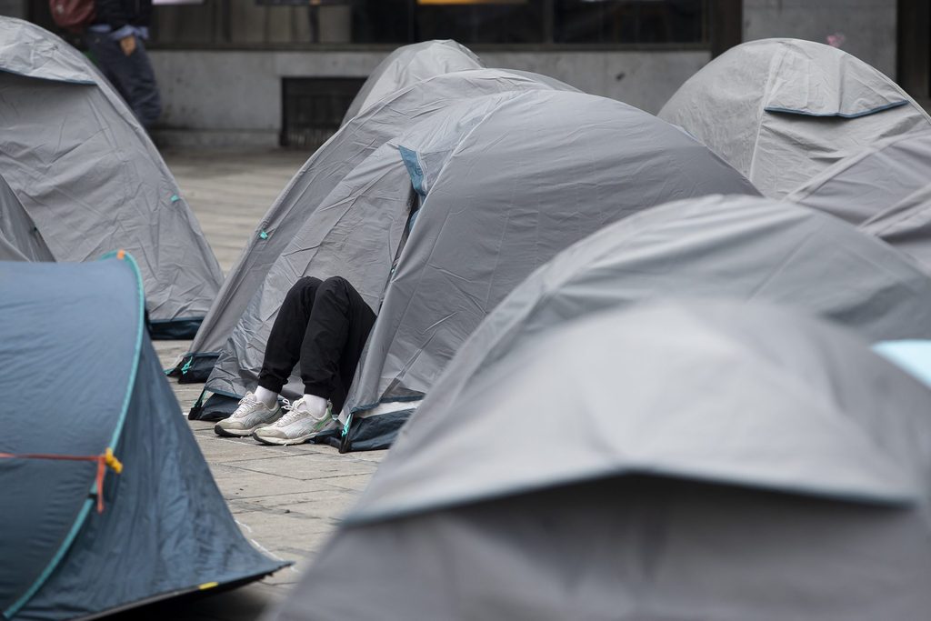 Belgium to set up two emergency villages for asylum seekers this winter
