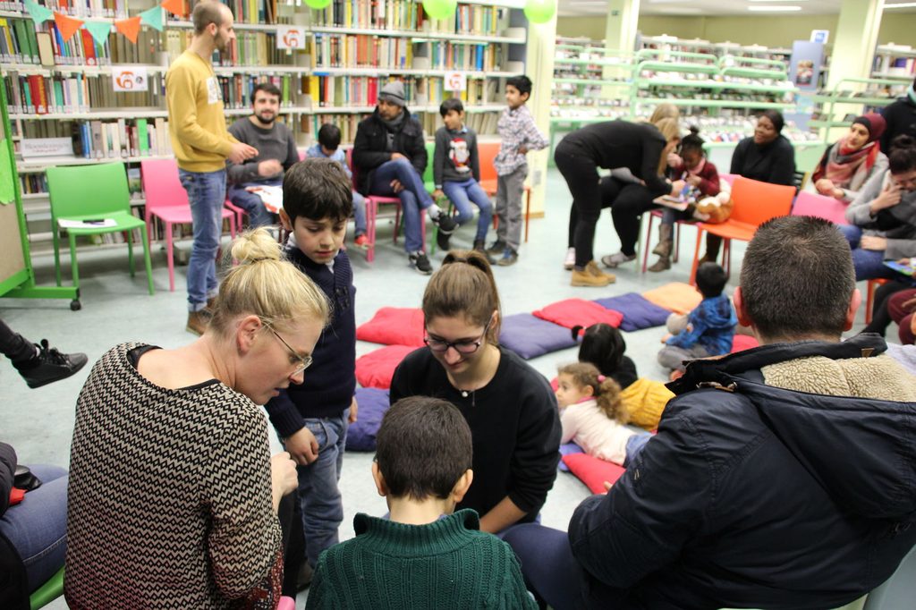 One free membership card for all Dutch-language Brussels libraries