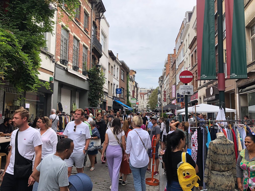 Nothing like a good walk: Most pedestrians in Belgium dislike the journey